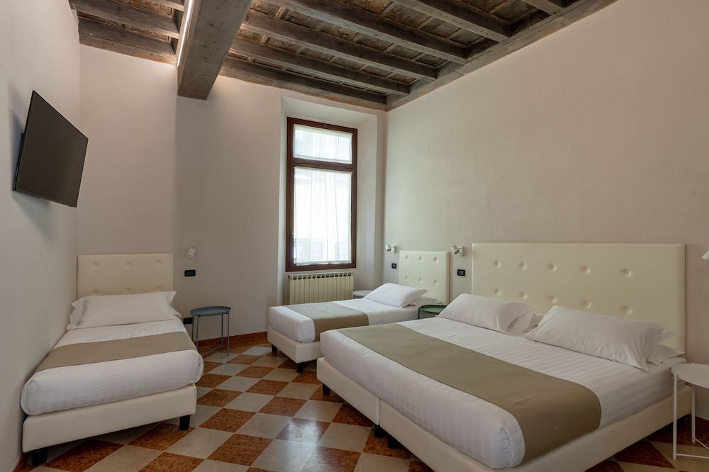 Ca' Tazzoli, MantegnaHotels 1