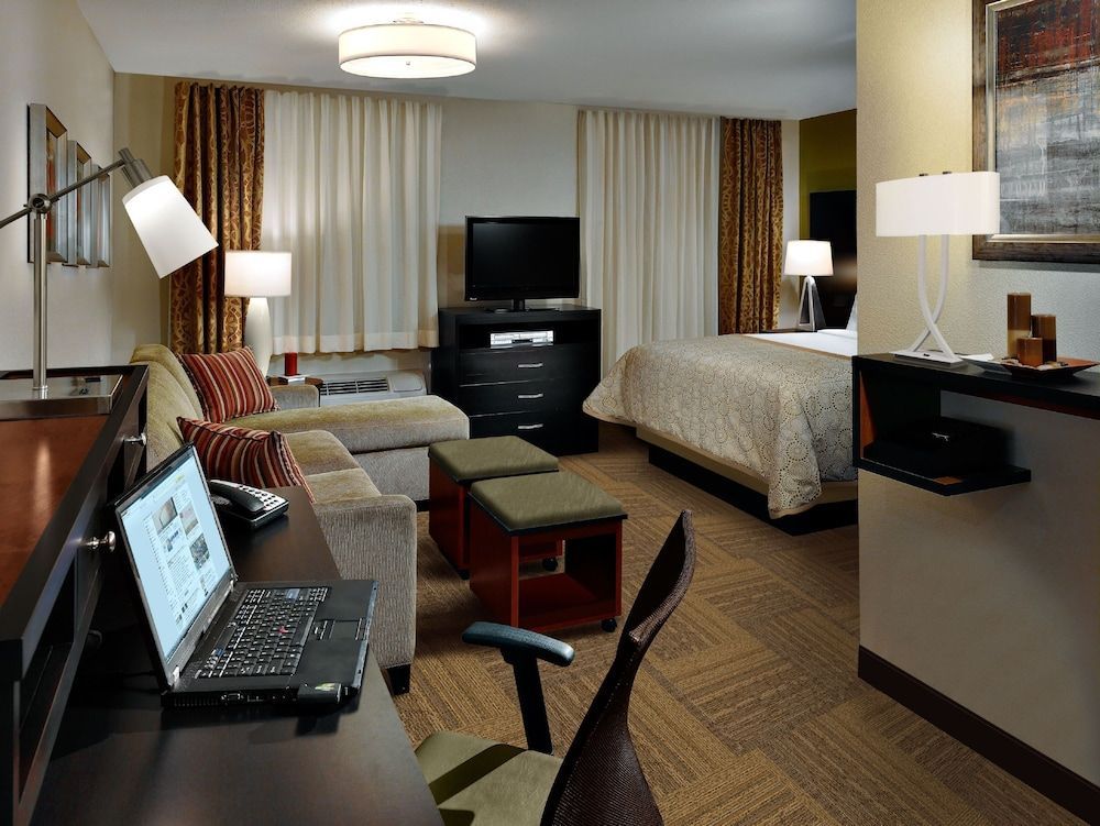 Staybridge Suites EAU CLAIRE - ALTOONA by IHG 2