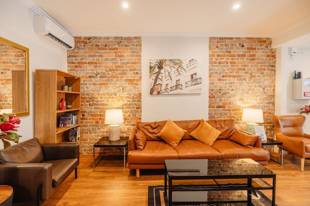 Newtown Cozy Stays 1
