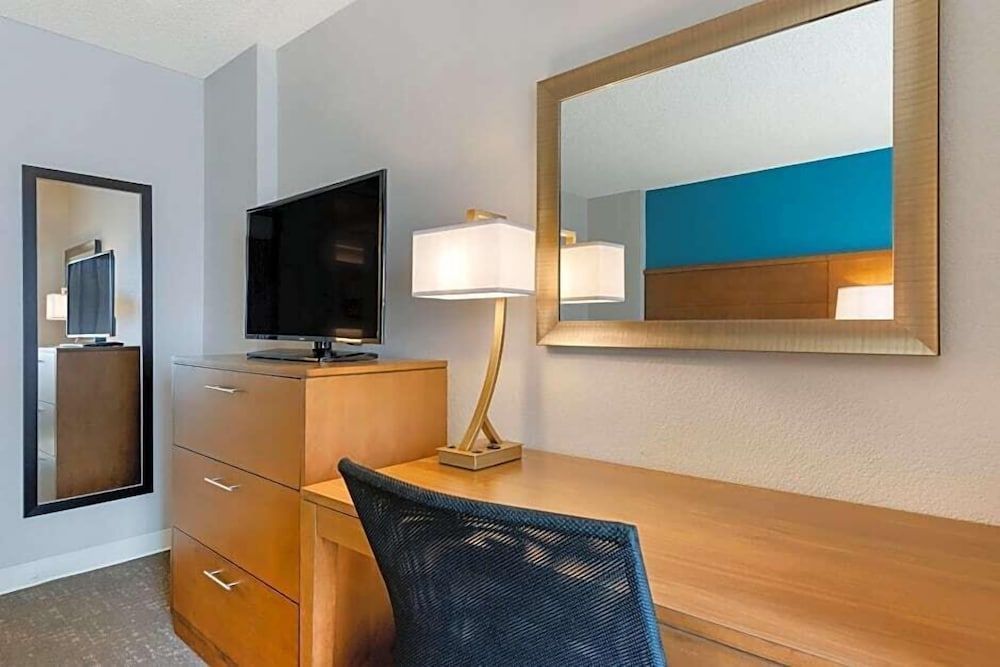Staybridge Suites ORLANDO ROYALE PARC SUITES by IHG 2
