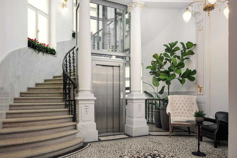 R16 Residences Prague 2