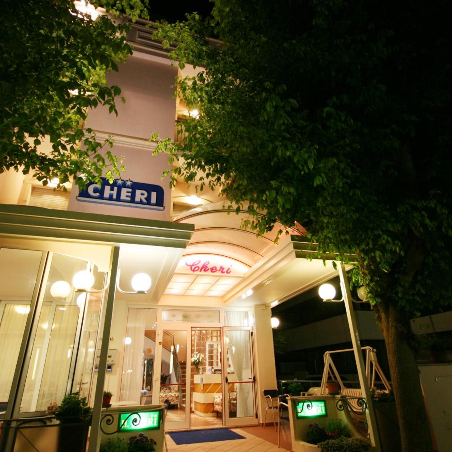 Hotel Cheri 1