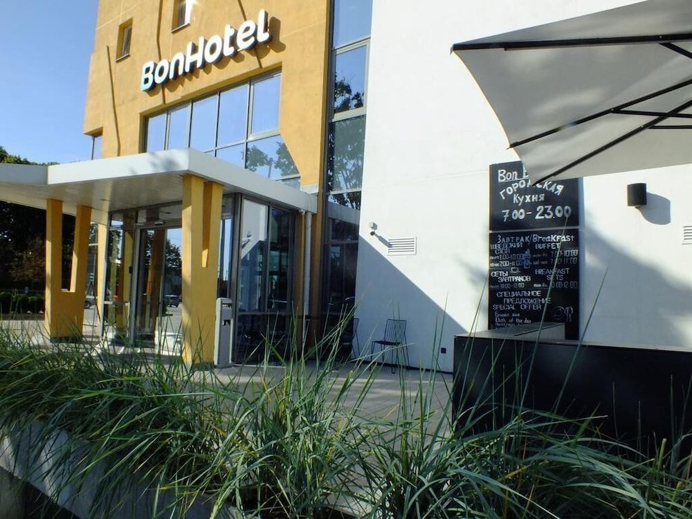 Bonhotel 1