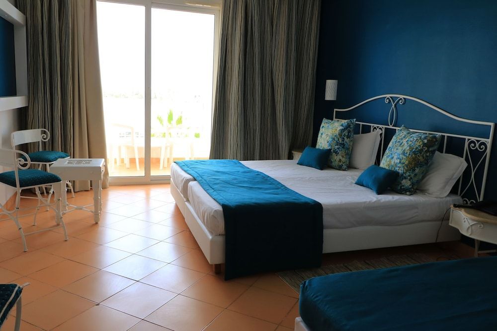Riad Meninx 2