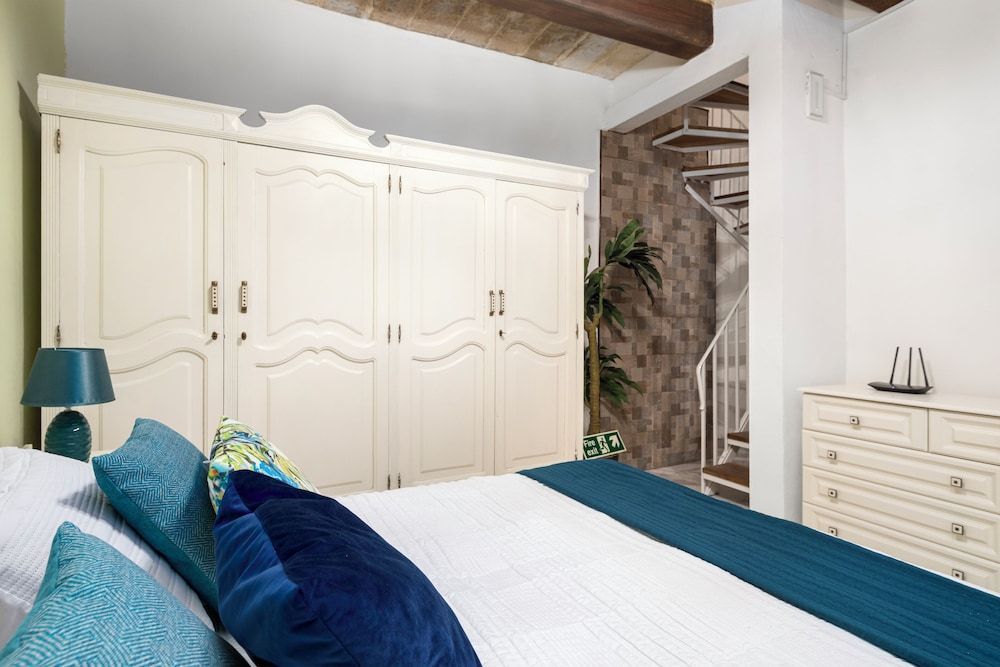 Chic Comfy 1BR Maisonette Valletta Area 1