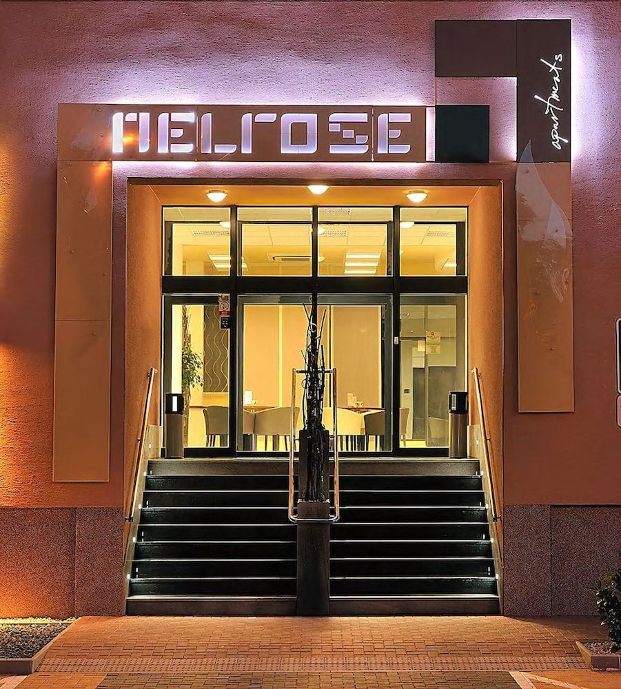 Melrose Apartments 1