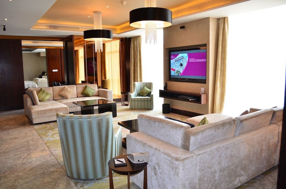 Crowne Plaza ZHONGSHAN WING ON CITY by IHG 2