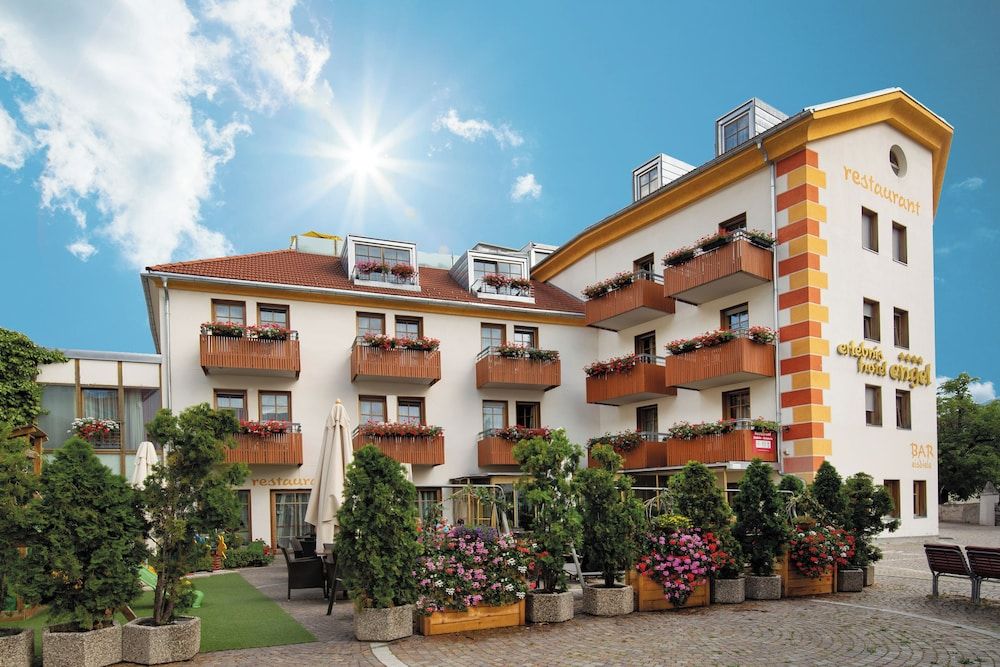 Erlebnishotel Engel 1
