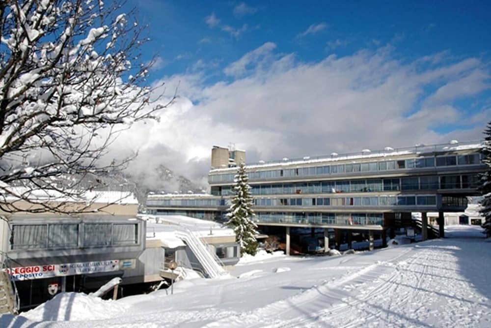 TH 1400 Hotel 1