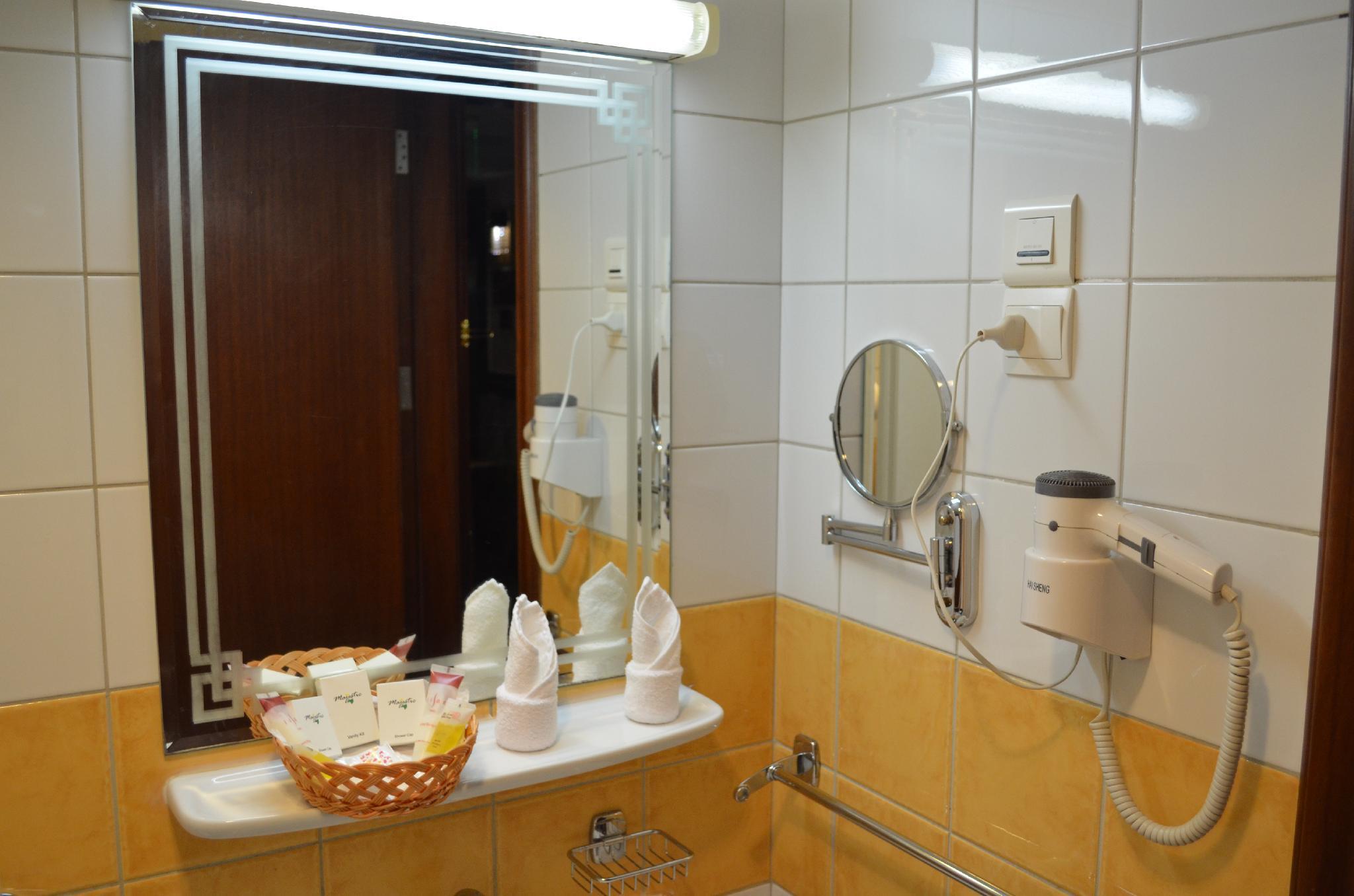Rotana Al Mesk Hotel 1
