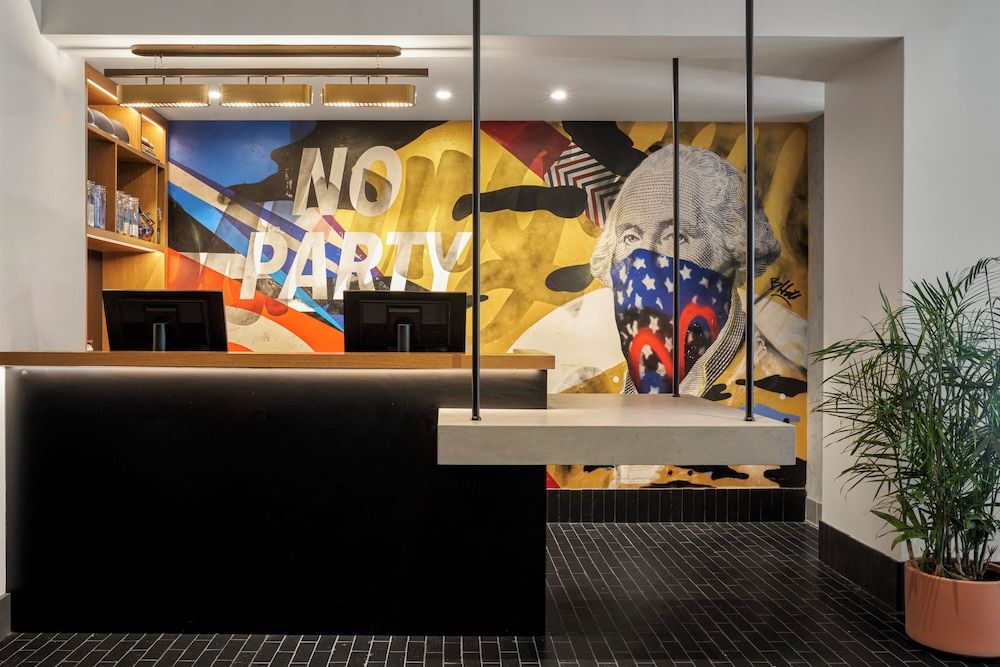 Hotel Rendale Washington DC 2