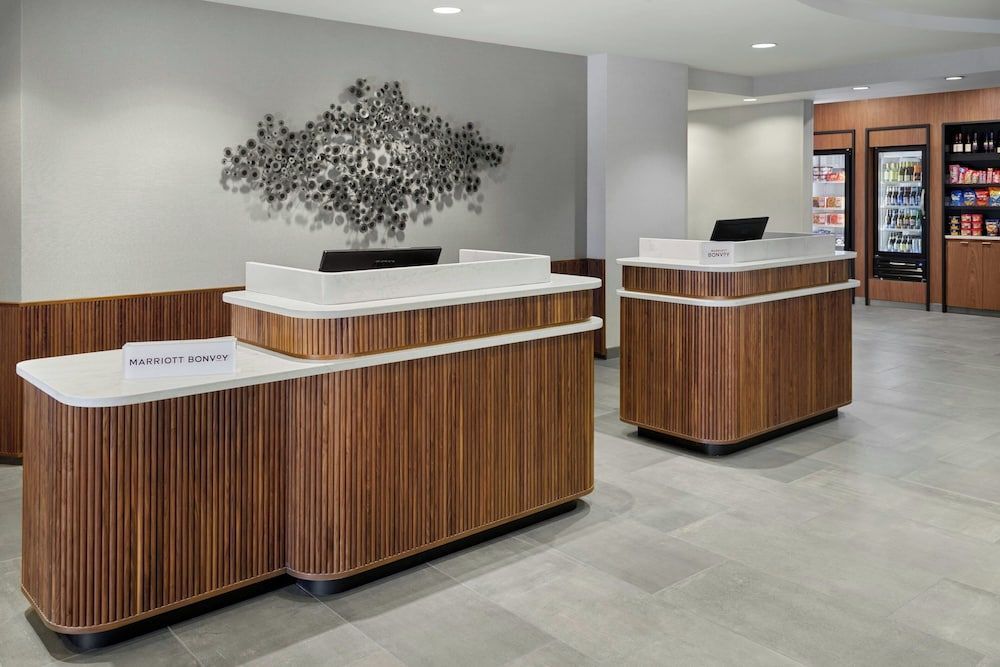 Courtyard by Marriott Kansas City Shawnee 2