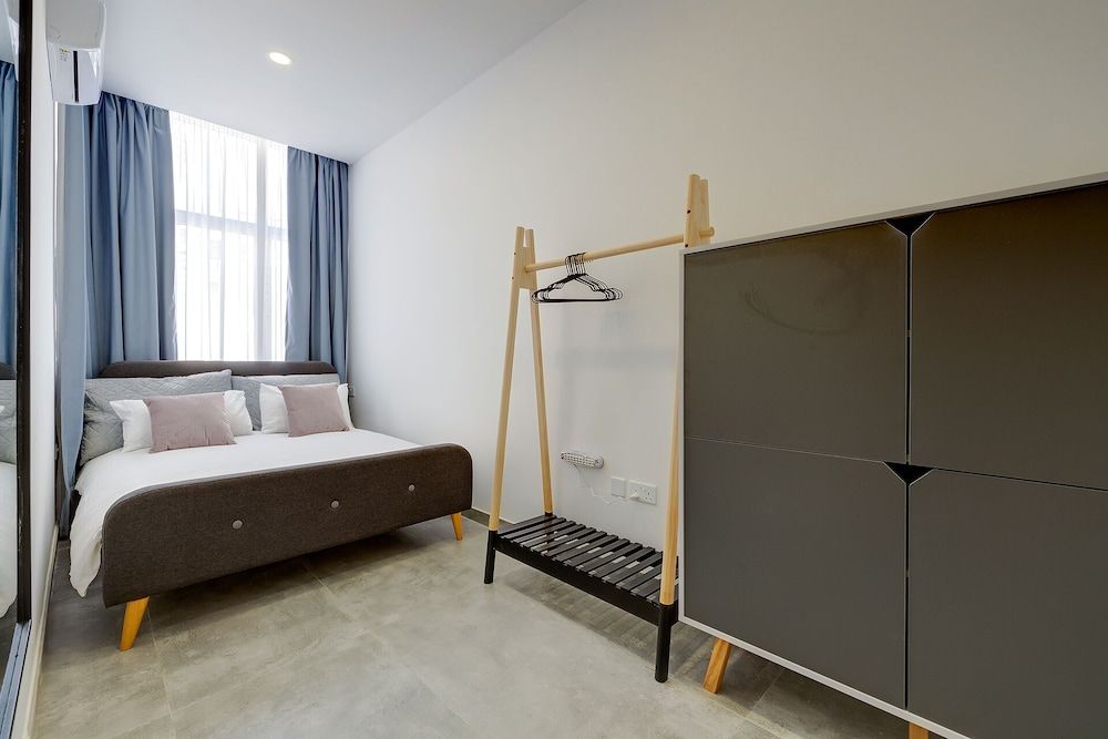 Perfect Location, Idyllic 2BR Apartment 2