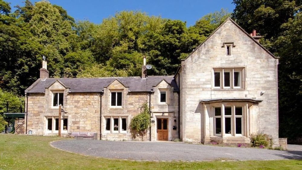 Mulgrave Country Cottage 1