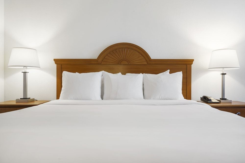 Thousand Hills Resort Hotel 2