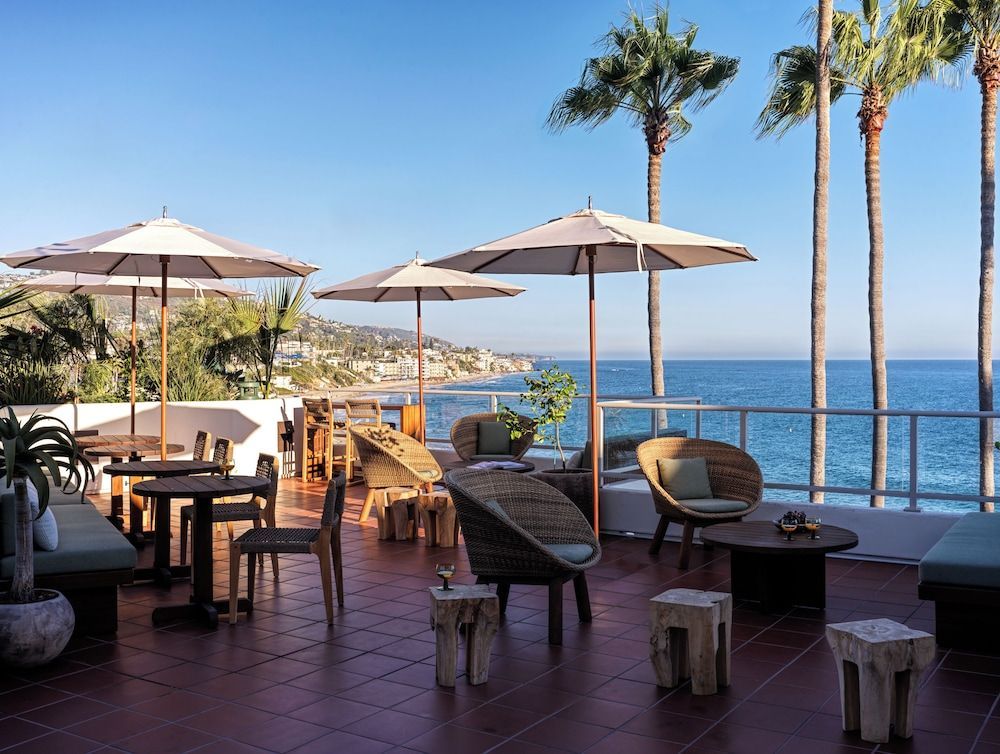 Casa Loma Beach Hotel 1