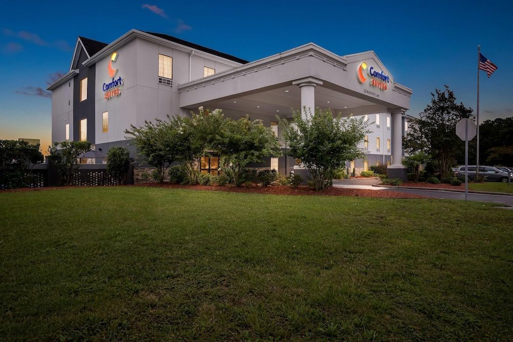 Comfort Suites near Camp Lejeune 1