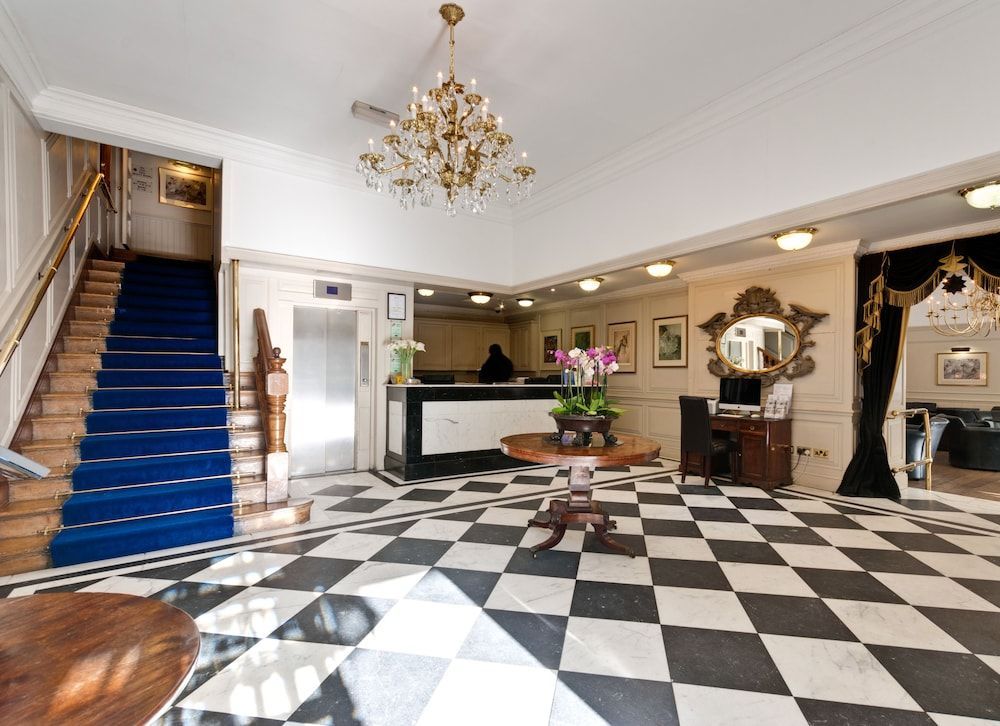 The Empire Hotel & Spa 2