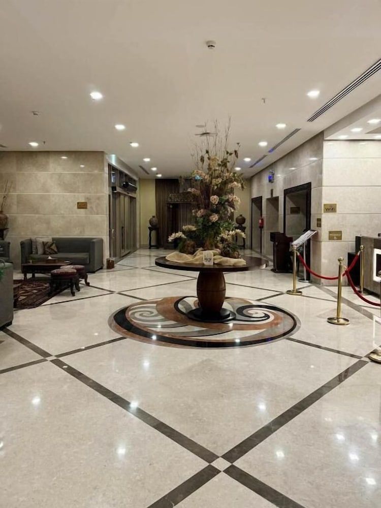 Hussein Hassan Ali Bayari Hotel 1