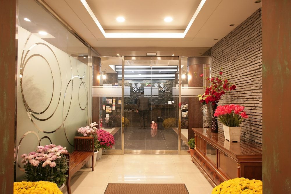 Hill house Hotel 2
