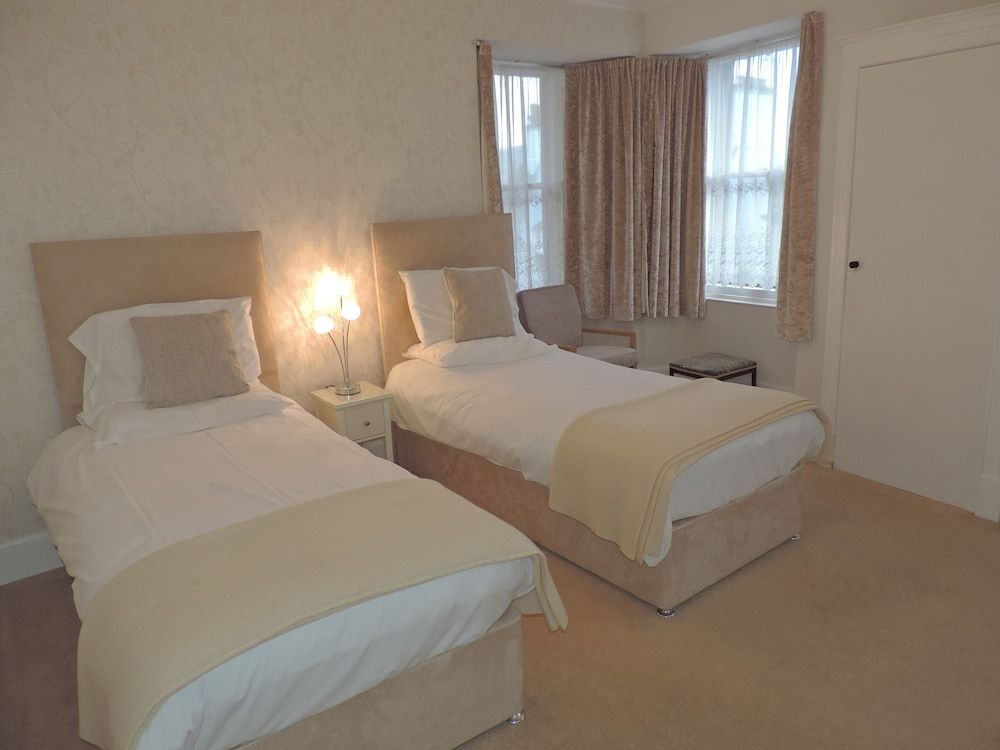 Waverley Hotel 2