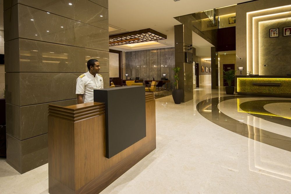 Golden Tulip Media Hotel 2