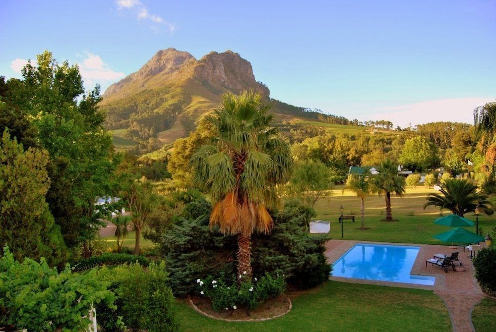 Orange-Ville Lodge & Guesthouse 1