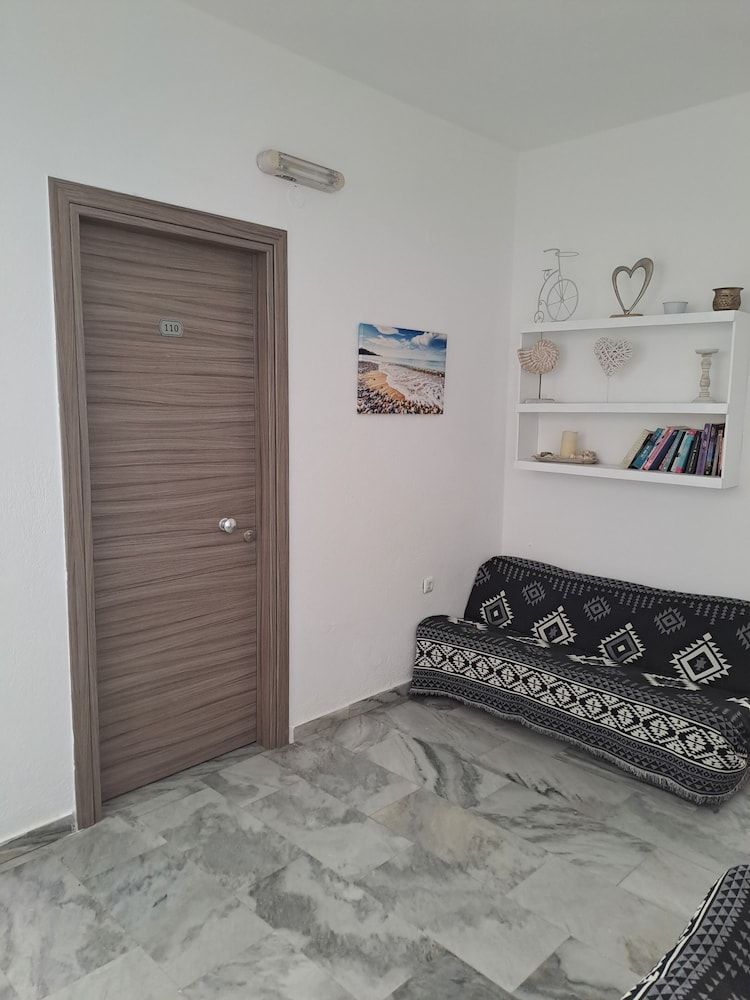 Oceanis Resort 2