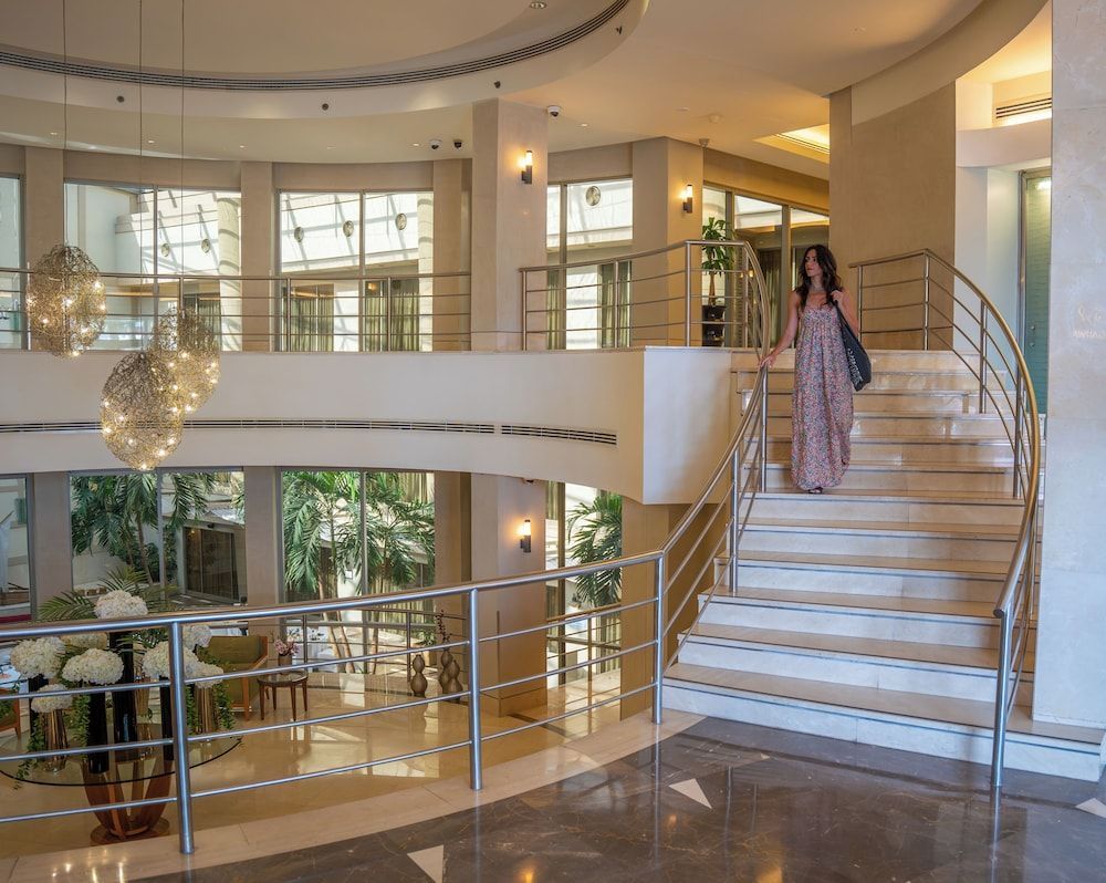 Marina Hotel 2