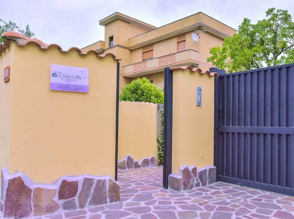 A Casa Di Titty 1