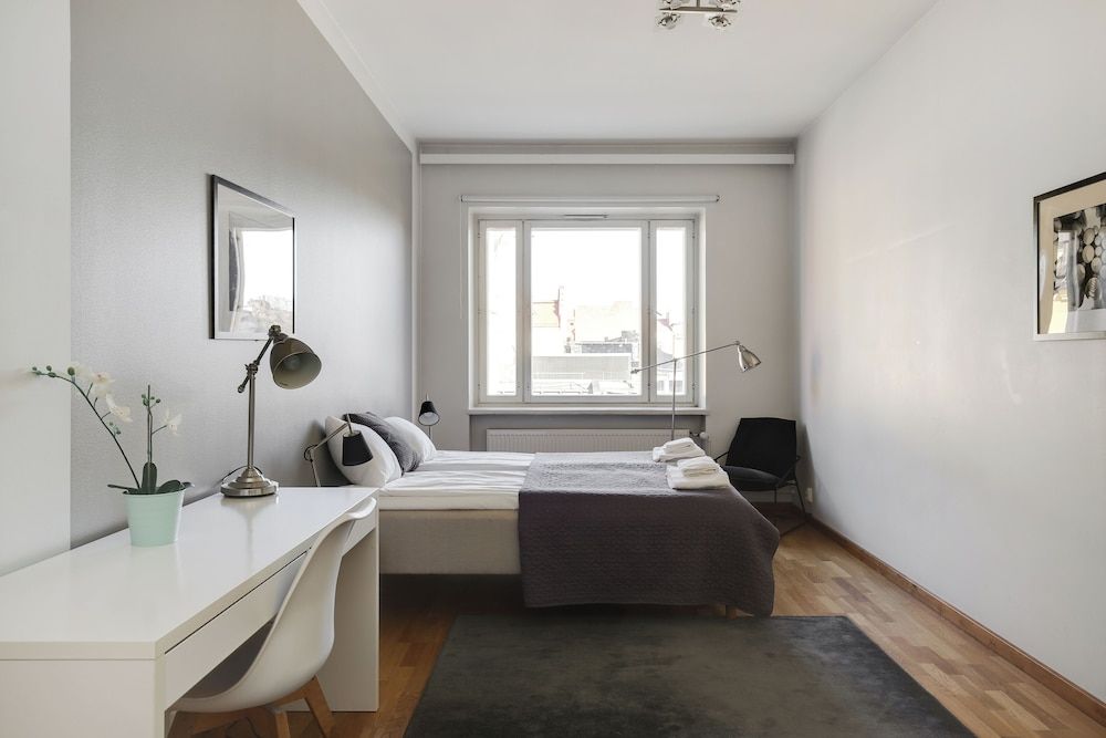 Kotimaailma Aparthotel Kamppi 1BR with balcony 1