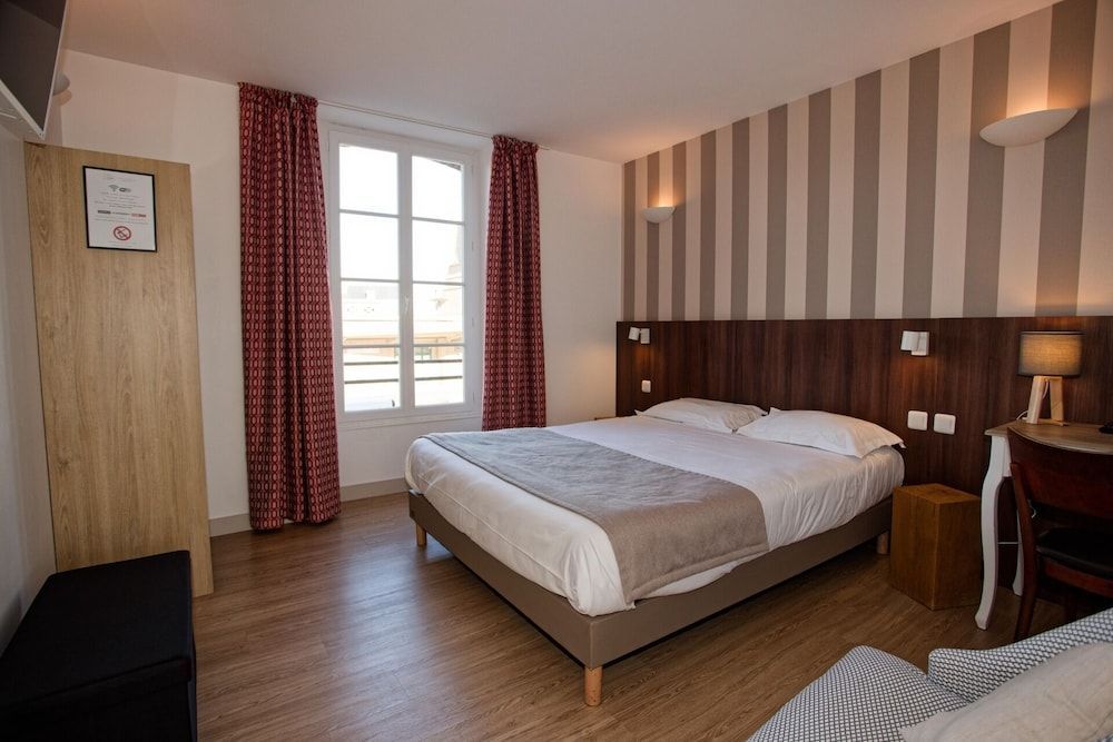 Hôtel Océan Dinan 1