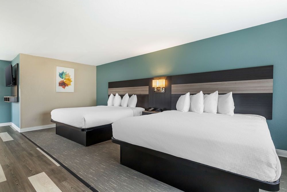 Best Western Prime Inn & Suites 1