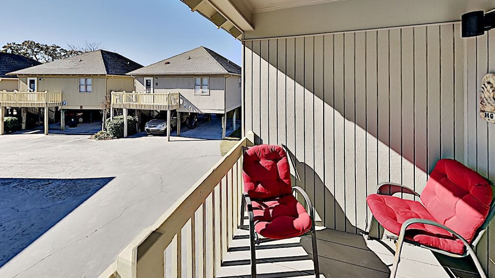 Guest Cottage 14 2