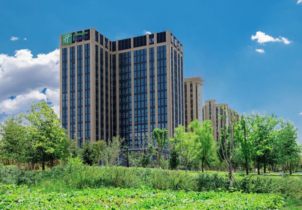 Holiday Inn Express Urumqi Station by IHG 1