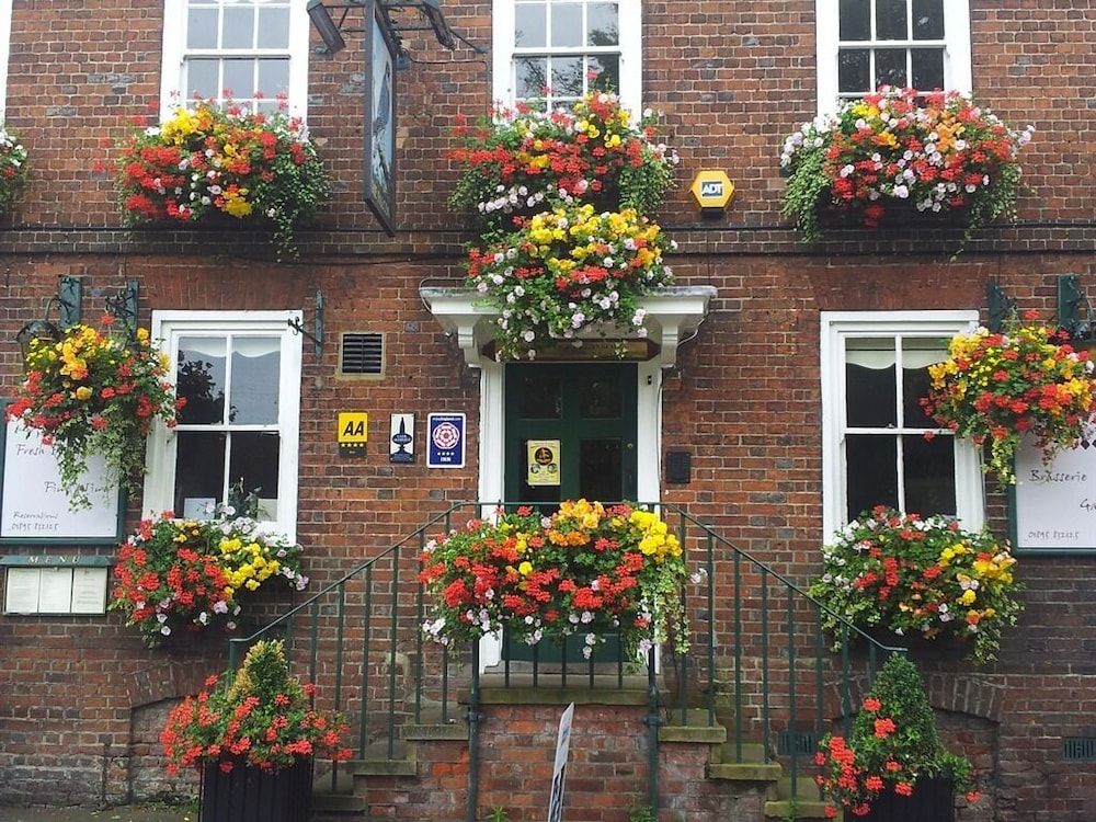 Falcon Inn 1