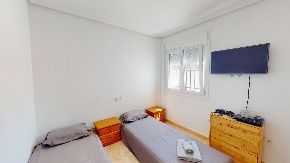 Sucina 3-Bed Villa Sleeps 6 & Pet Friendly 2
