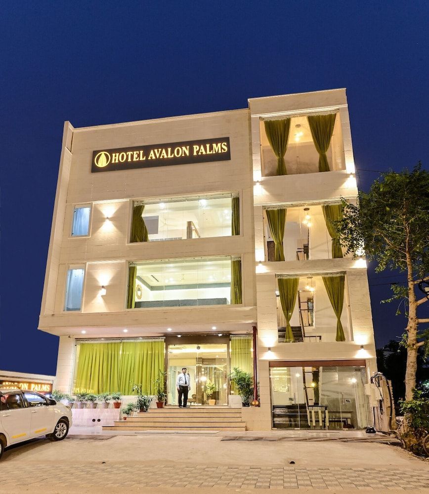 Hotel Avalon Palms Agra 1