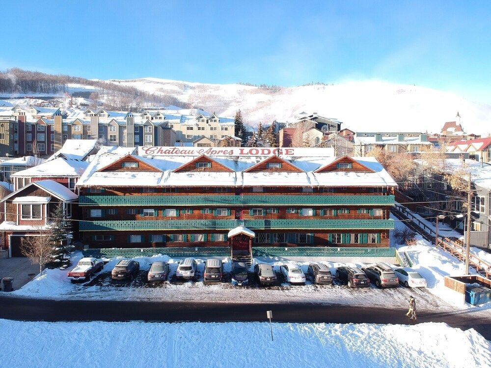 Chateau Apres Lodge 1