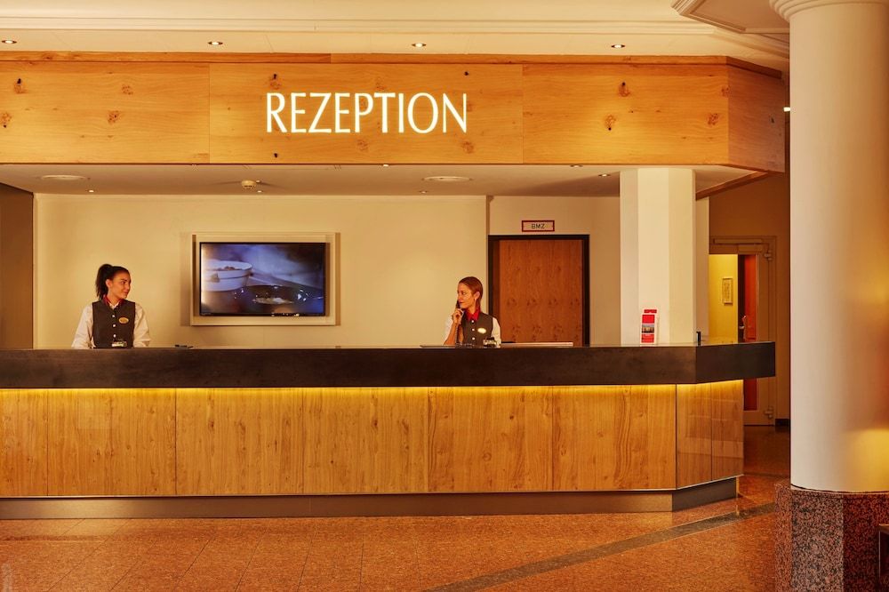 Sunday Hotel Hannover 2