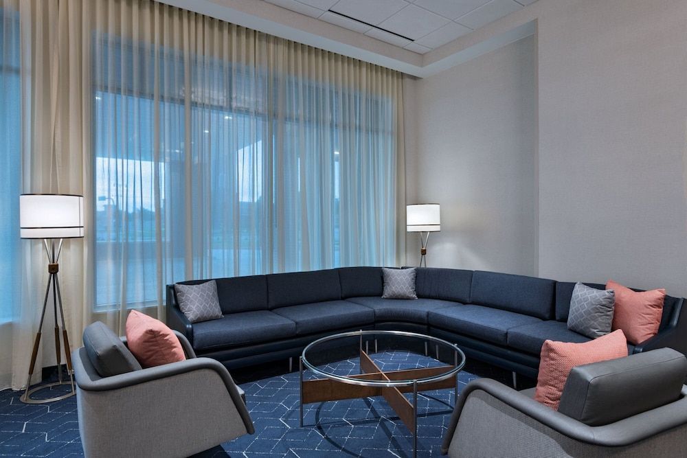 Courtyard by Marriott Dallas Frisco 2