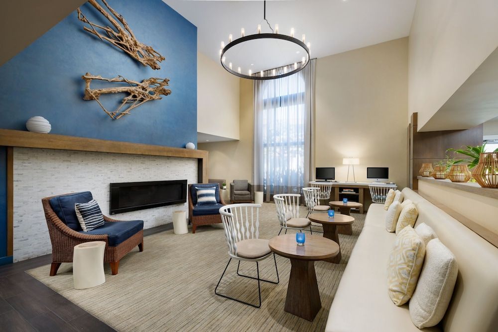 The Anza-a Calabasas Hotel 1