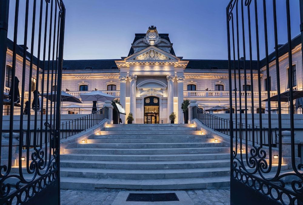 Best Western Premier Hotel de la Cite Royale 1