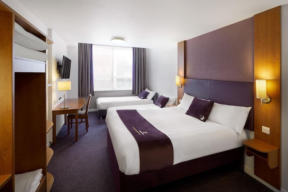 Premier Inn Doncaster Central 2