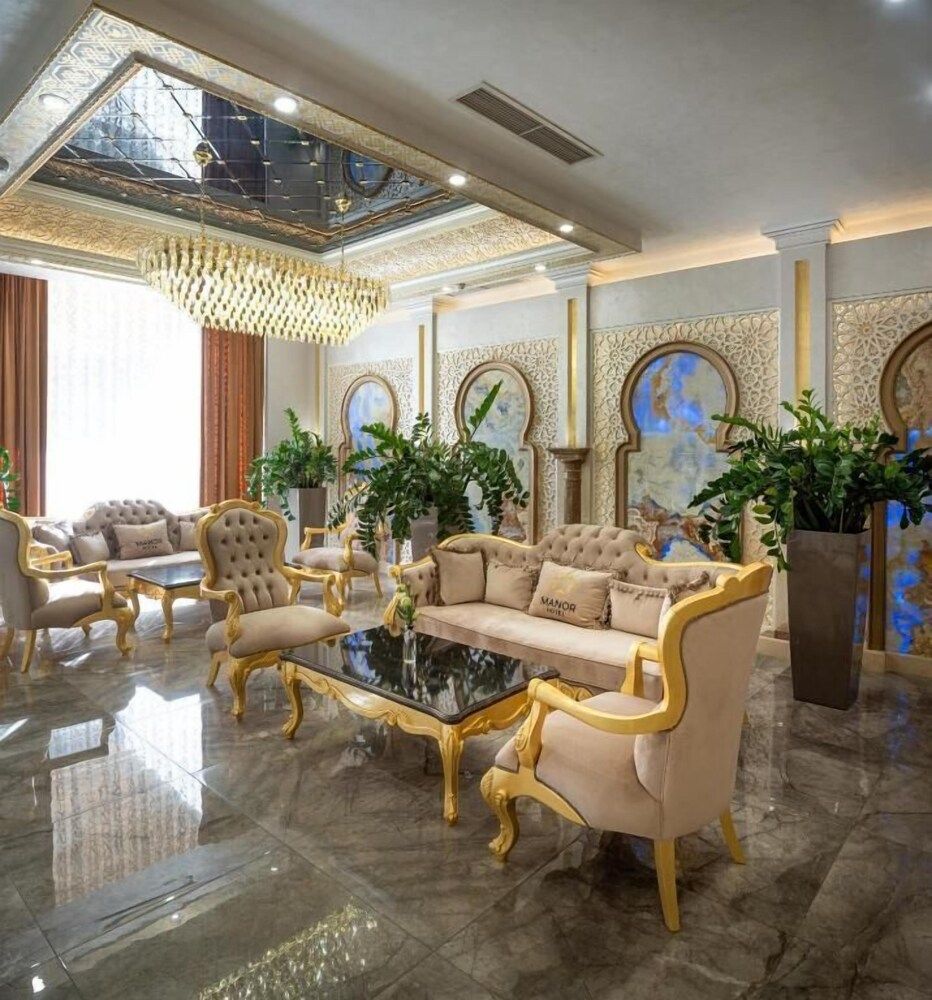 Manor Hotel 2
