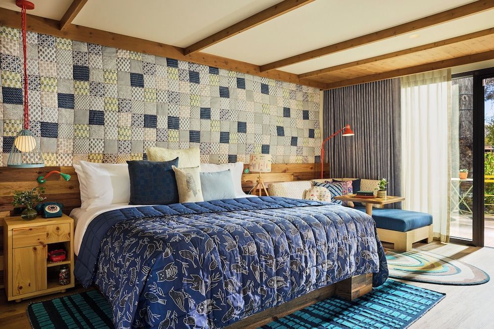 Treehouse Hotel Silicon Valley 1