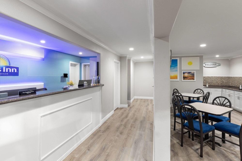 Days Inn by Wyndham Temple 2