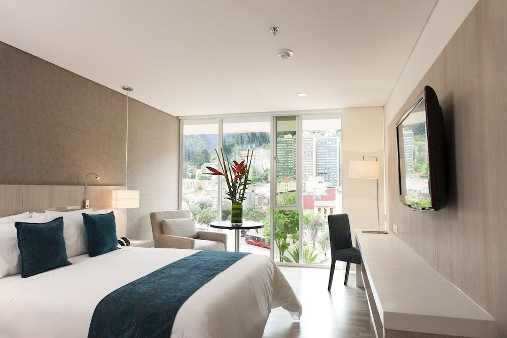 Hotel bh Bicentenario 1