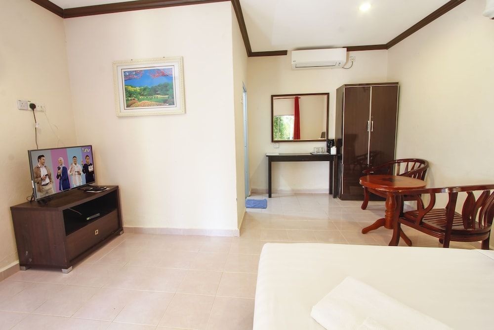 Tanjung Puteri Motel 2