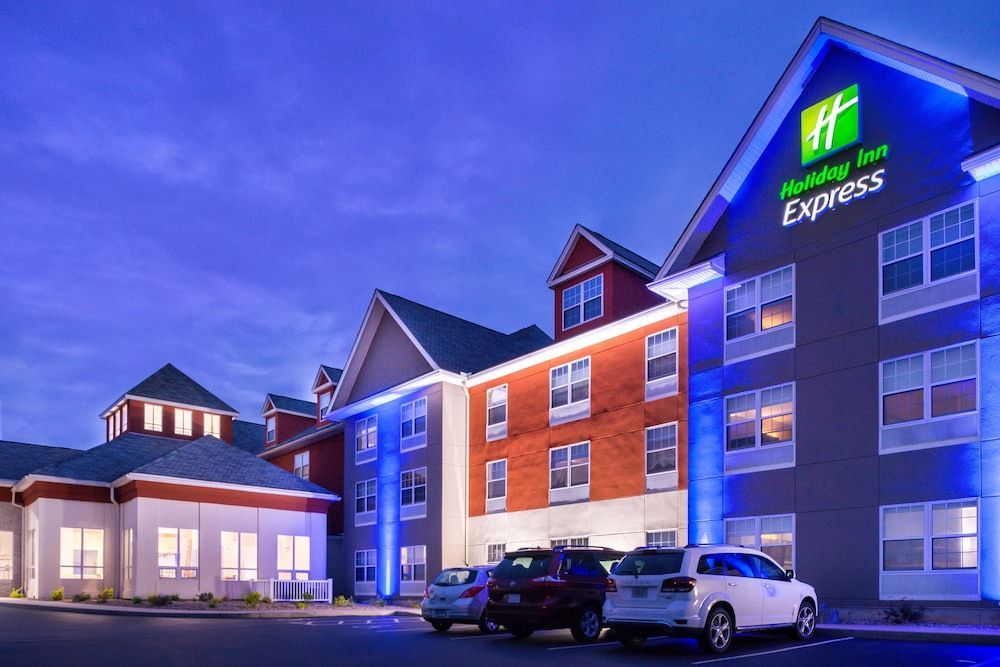 Holiday Inn Express MYSTIC - GROTON AREA by IHG 1